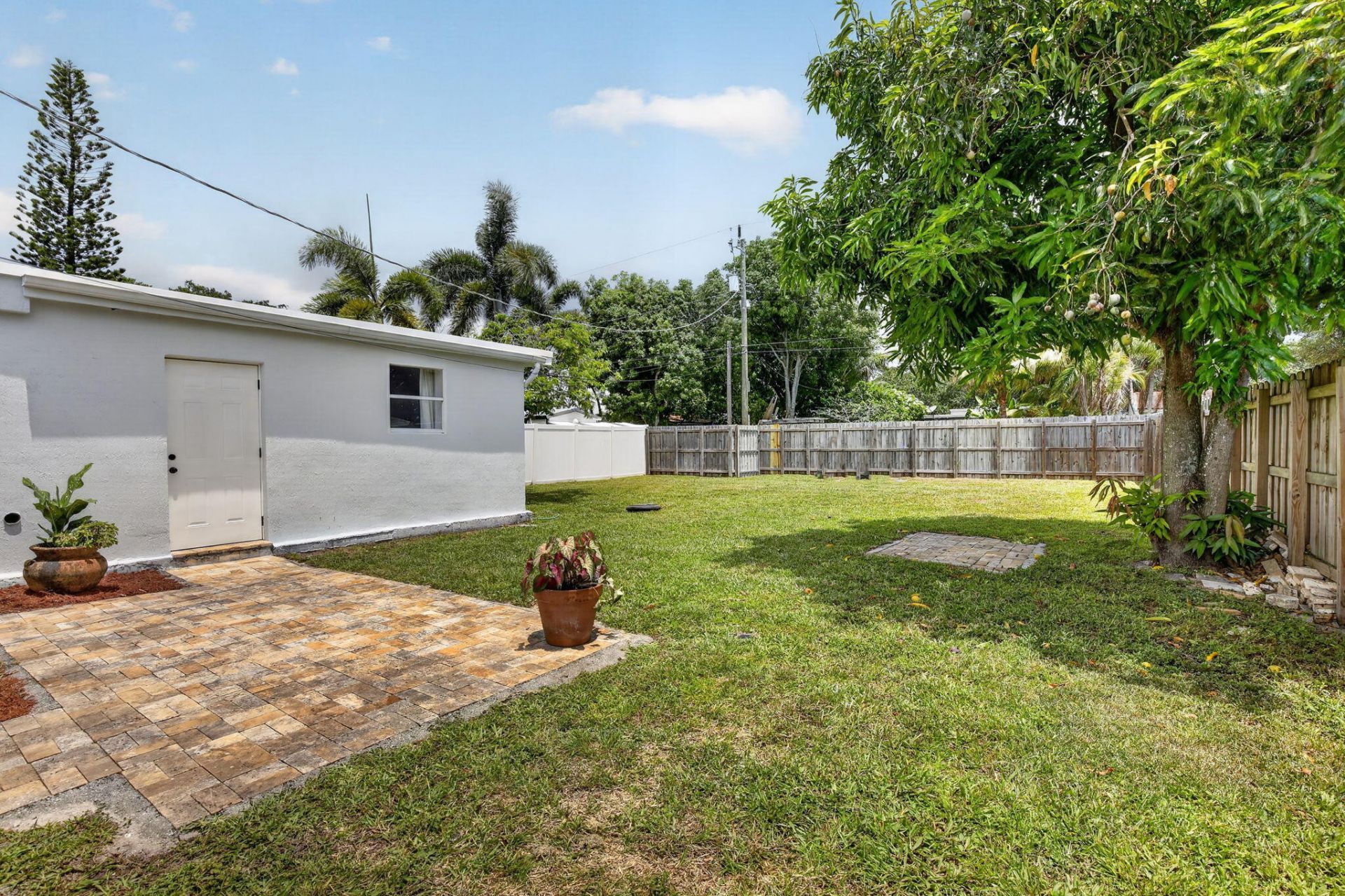 2427 Harding Street, Hollywood, FL 33020 Photo