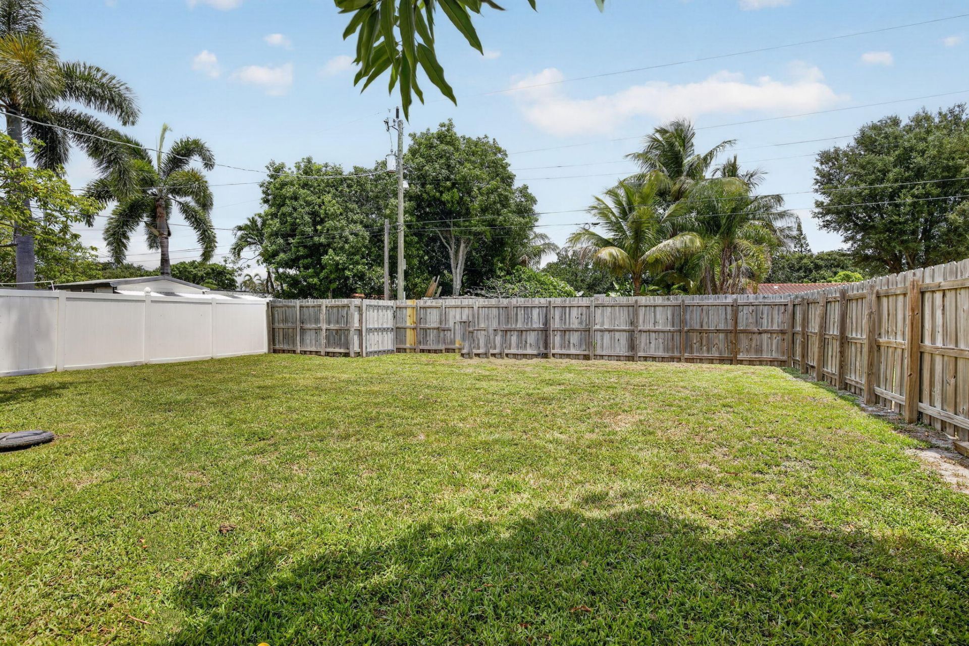 2427 Harding Street, Hollywood, FL 33020 Photo