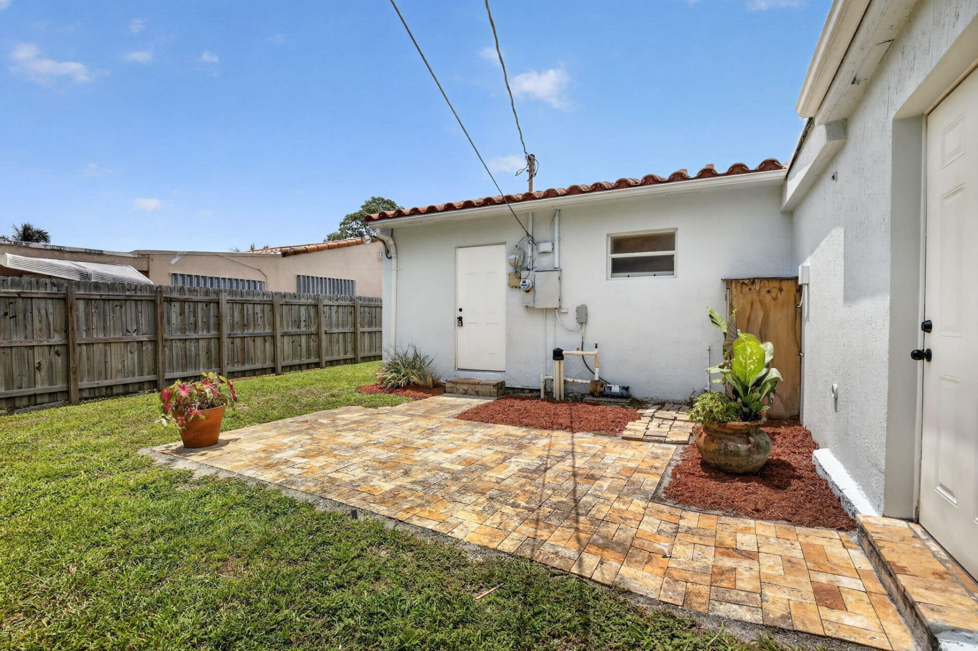 2427 Harding Street, Hollywood, FL 33020 Photo