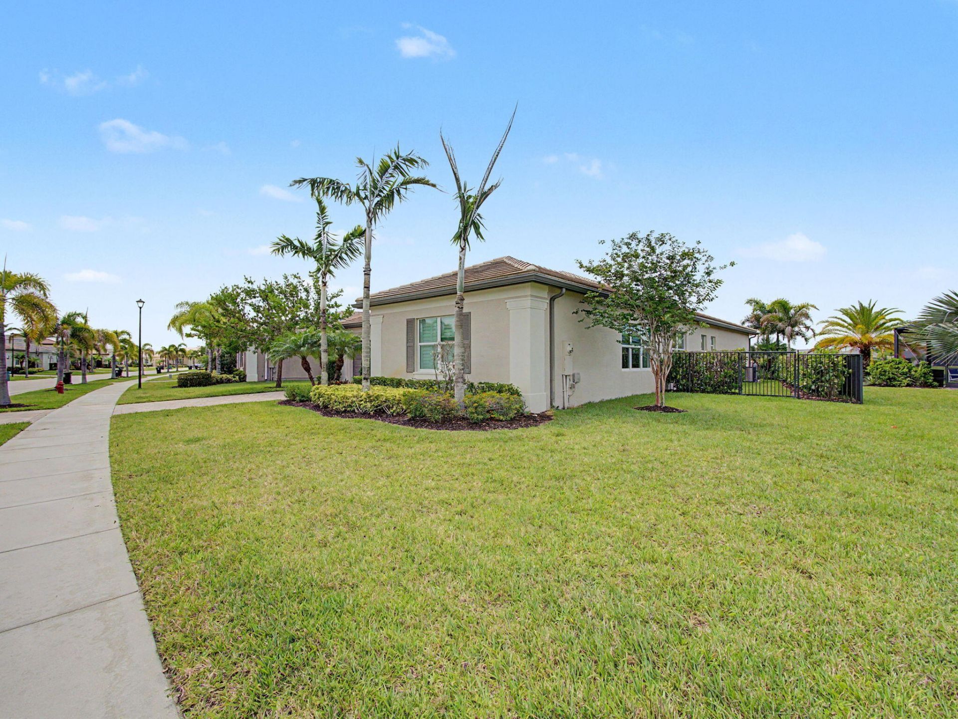 11698 SW Coronado Springs Drive, Port Saint Lucie, FL 34987 Photo