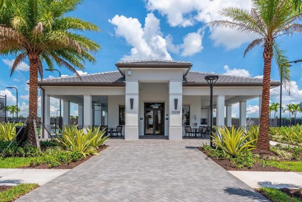 11698 SW Coronado Springs Drive, Port Saint Lucie, FL 34987 Photo