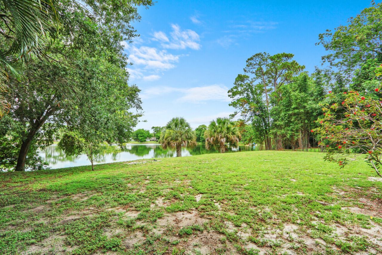 4529 Square Lake Drive, Palm Beach Gardens, FL 33418 Photo