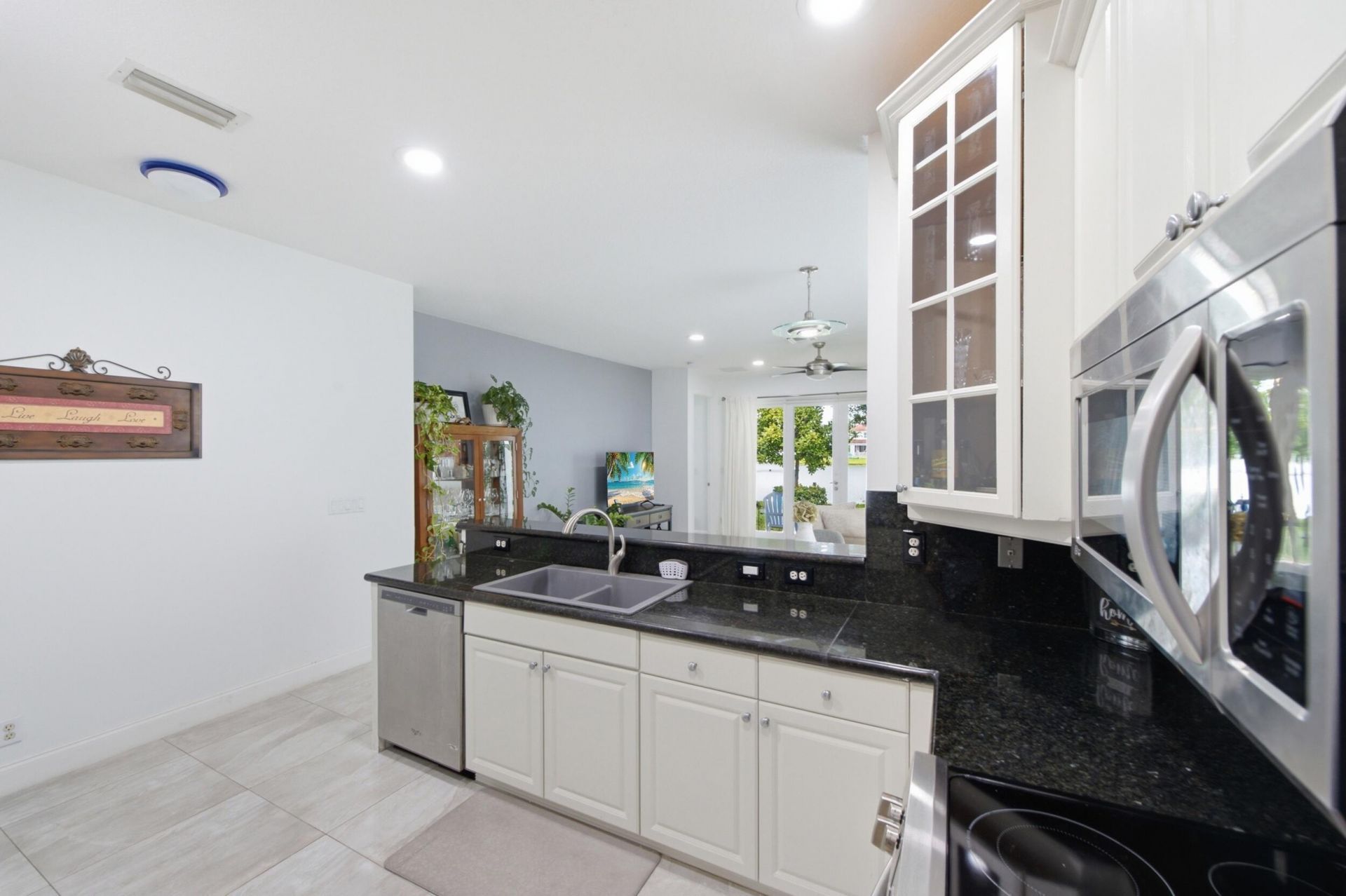 732 Belle Grove Lane, West Palm Beach, FL 33411 Photo