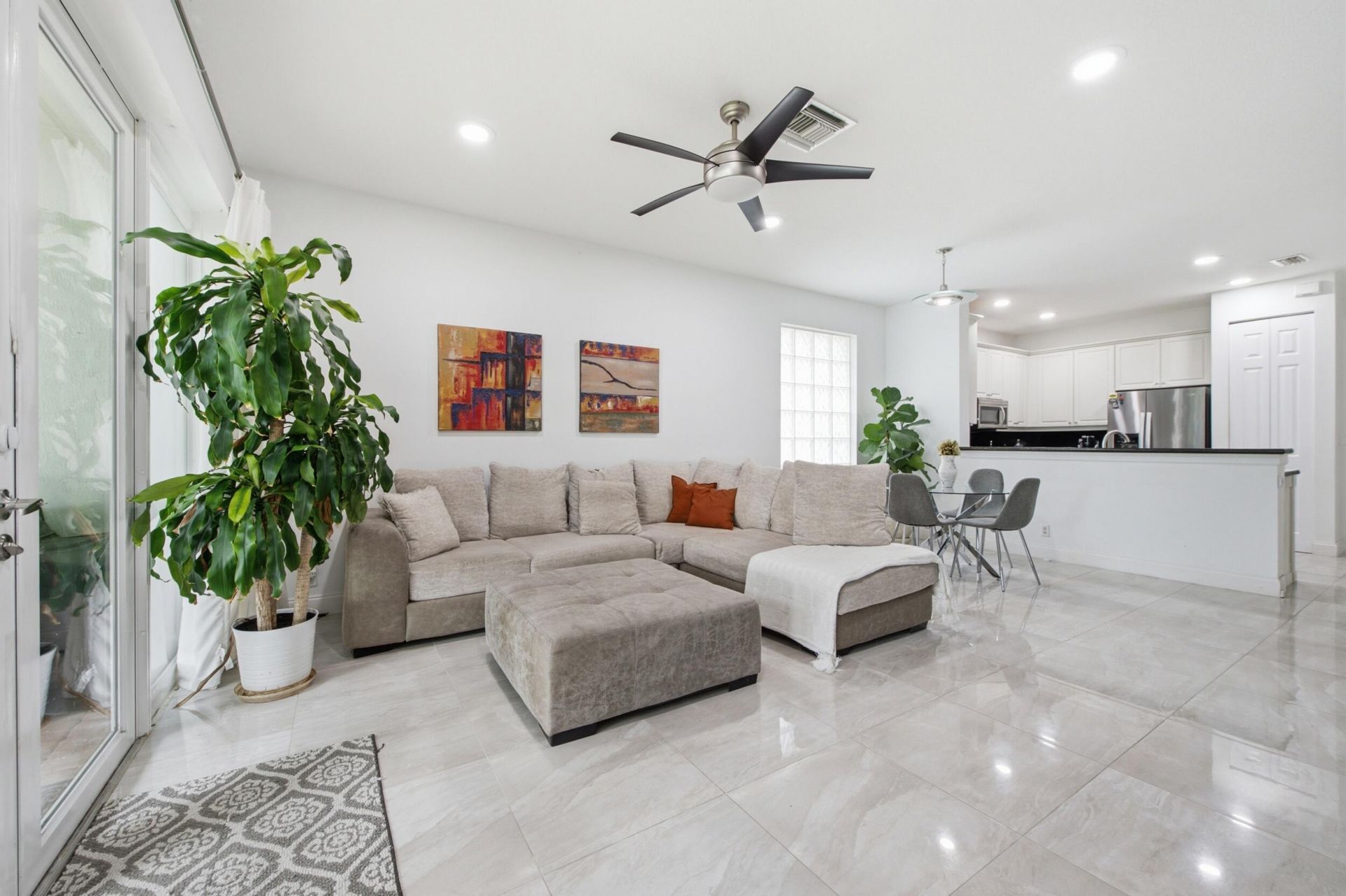 732 Belle Grove Lane, West Palm Beach, FL 33411 Photo