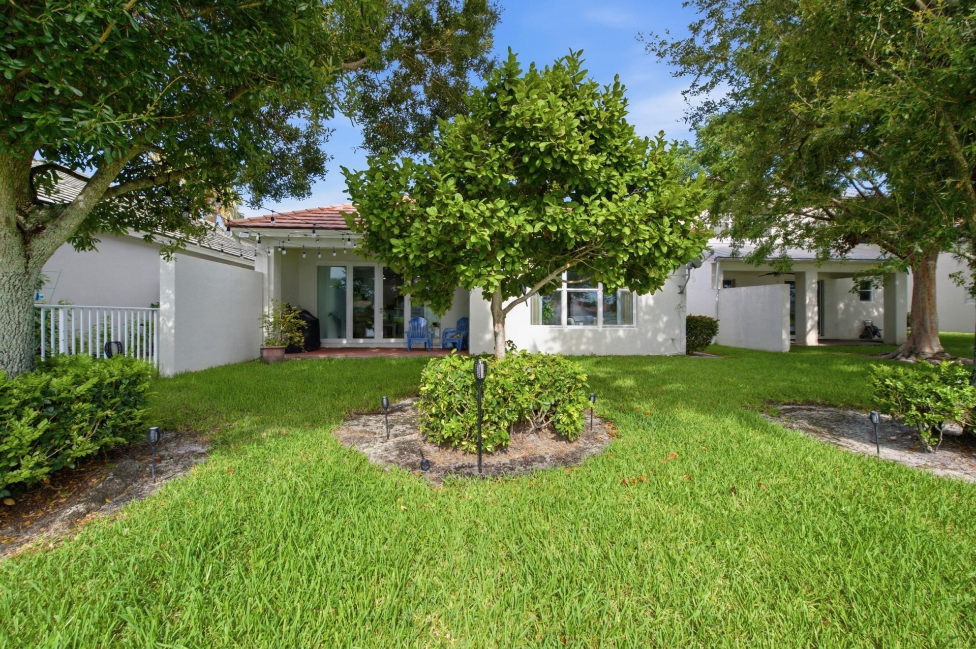 732 Belle Grove Lane, West Palm Beach, FL 33411 Photo