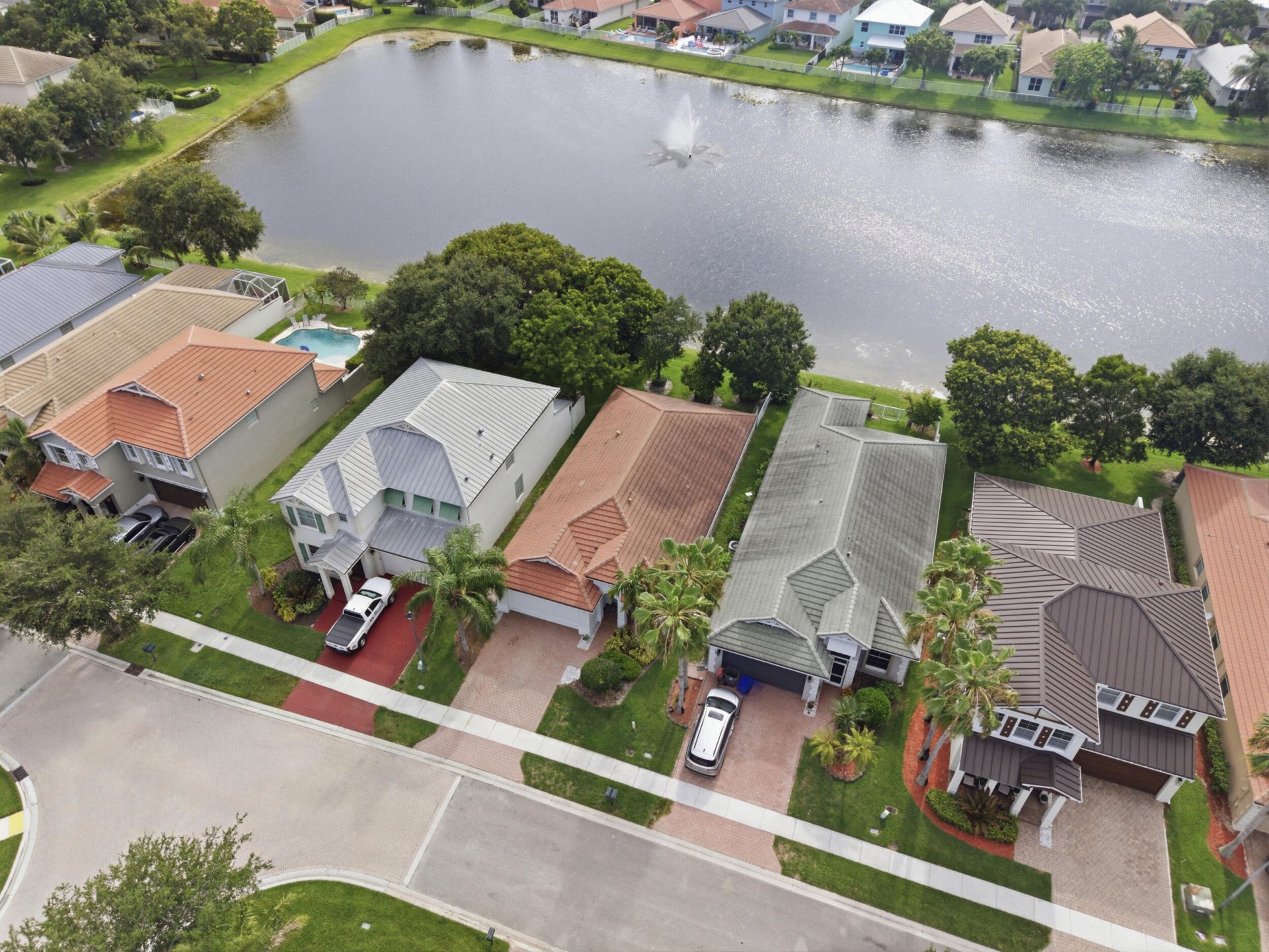 732 Belle Grove Lane, West Palm Beach, FL 33411 Photo