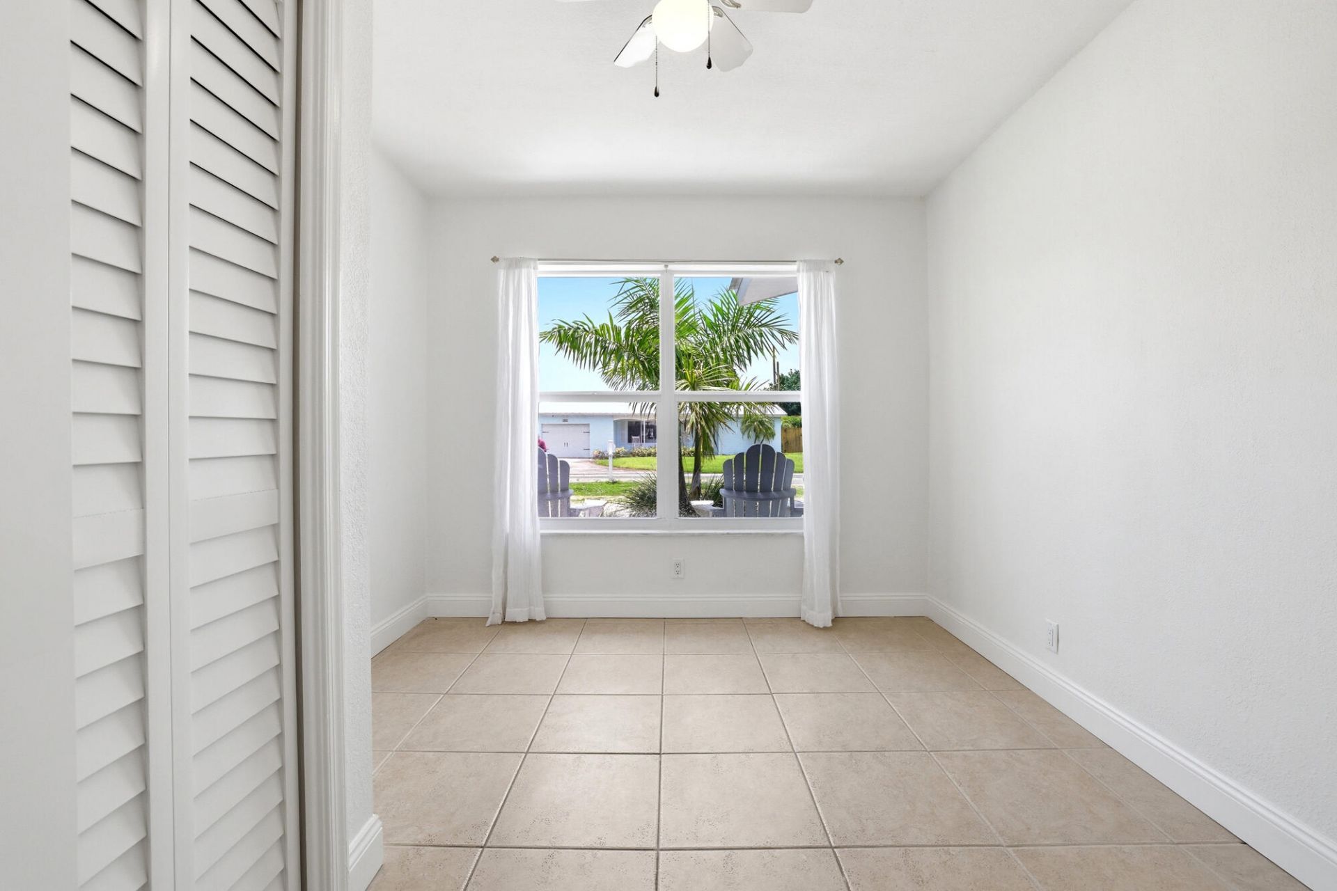 701 SW 27th Place, Boynton Beach, FL 33435 Photo