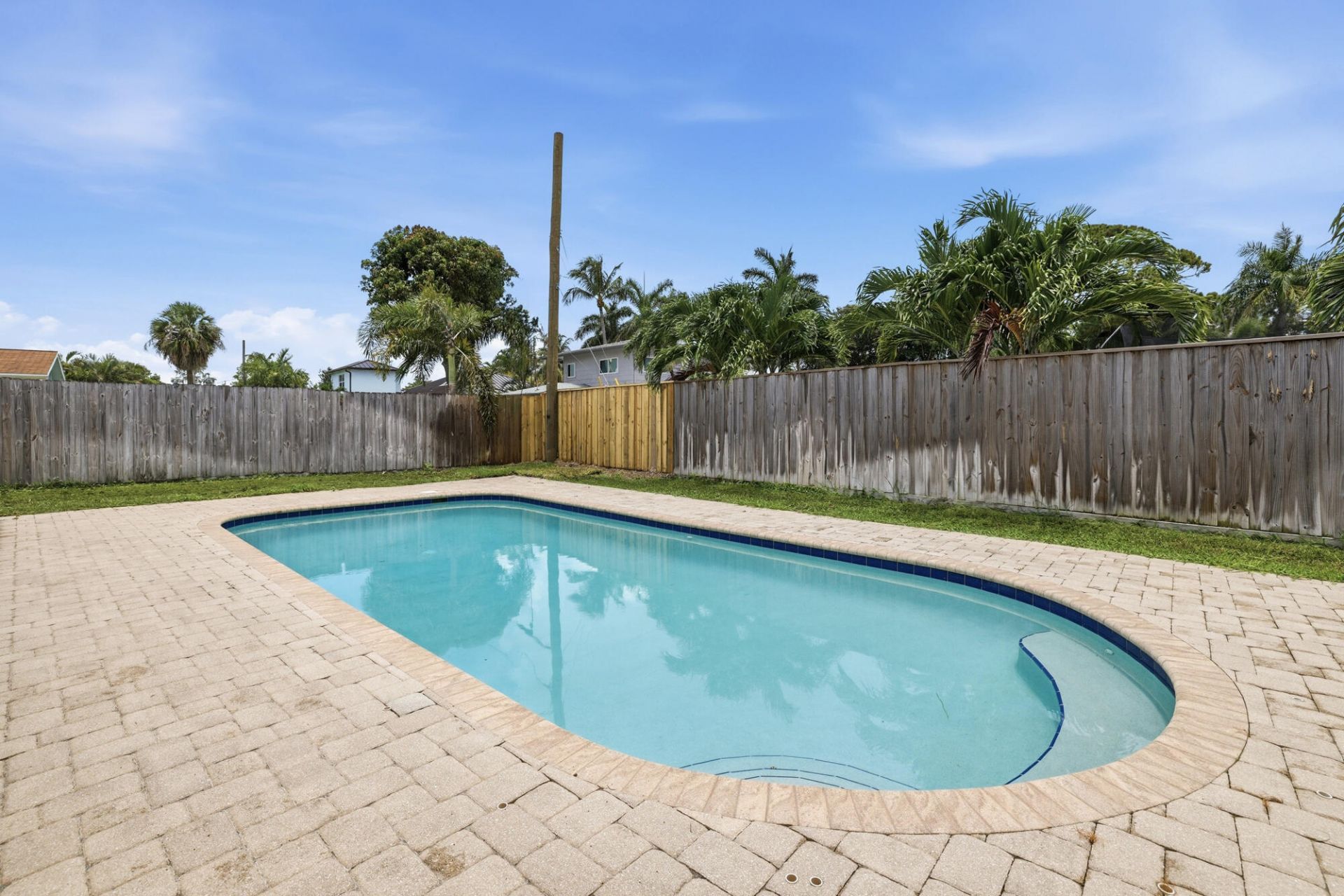 701 SW 27th Place, Boynton Beach, FL 33435 Photo