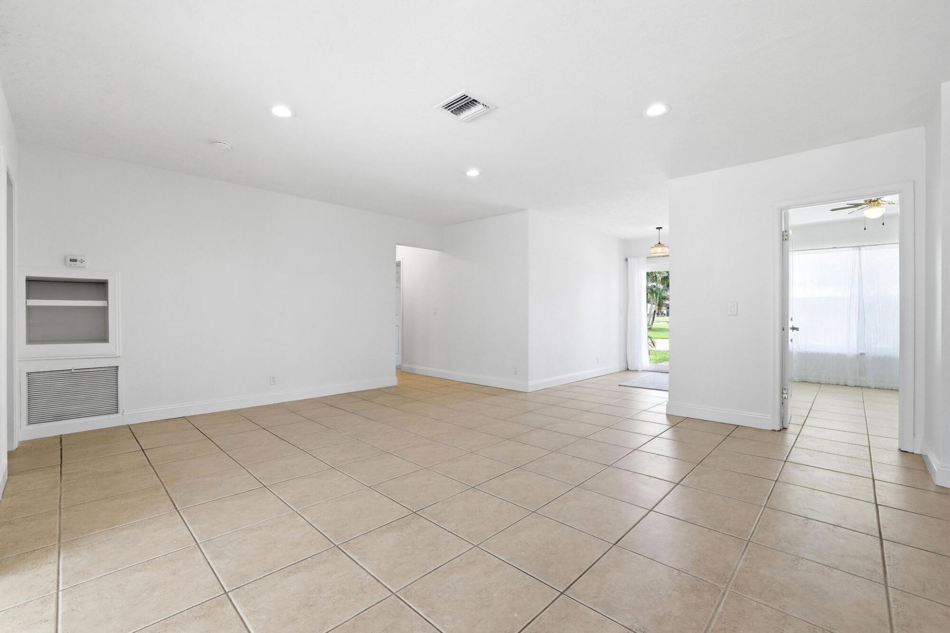 701 SW 27th Place, Boynton Beach, FL 33435 Photo