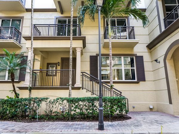 2609 NE 14th Avenue, Unit 114, Wilton Manors, FL 33334
