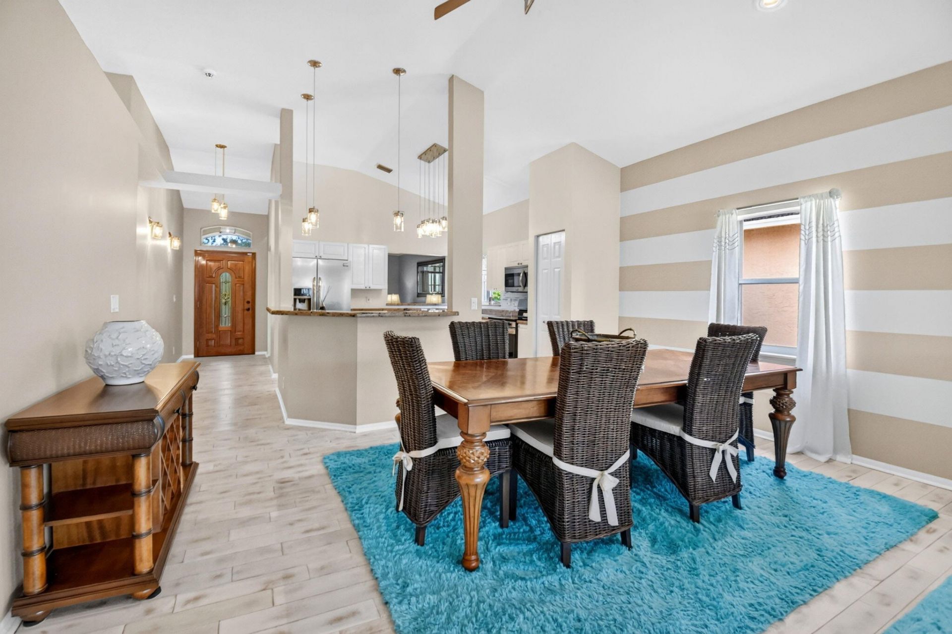 8021 Via Hacienda, Riviera Beach, FL 33418 Photo