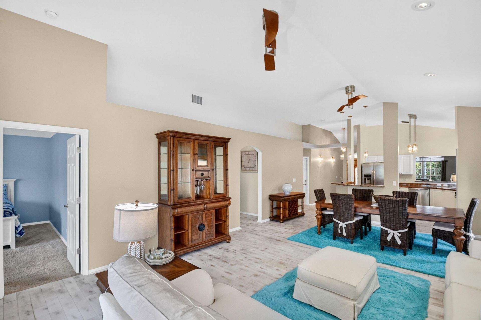 8021 Via Hacienda, Riviera Beach, FL 33418 Photo
