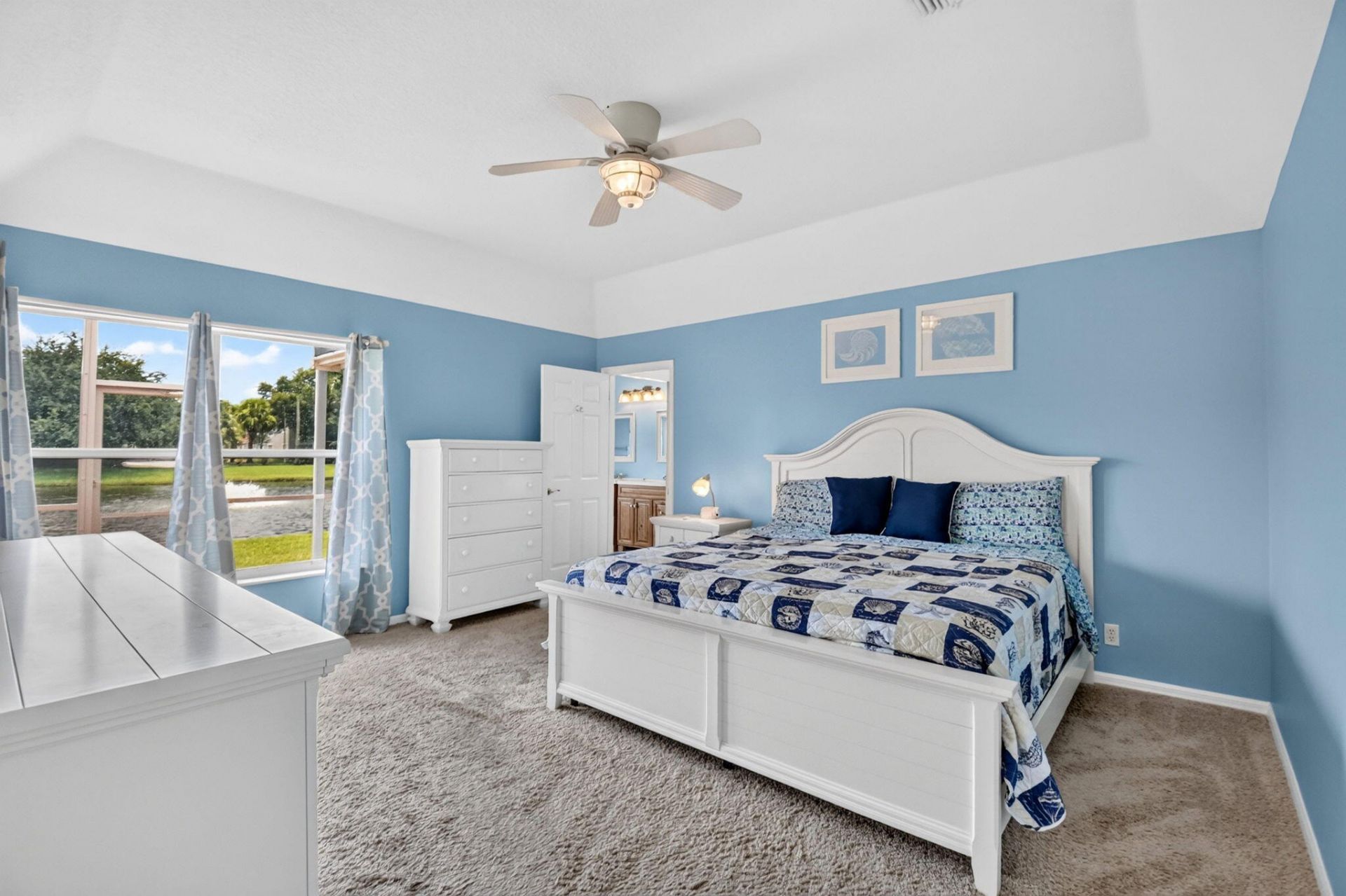 8021 Via Hacienda, Riviera Beach, FL 33418 Photo