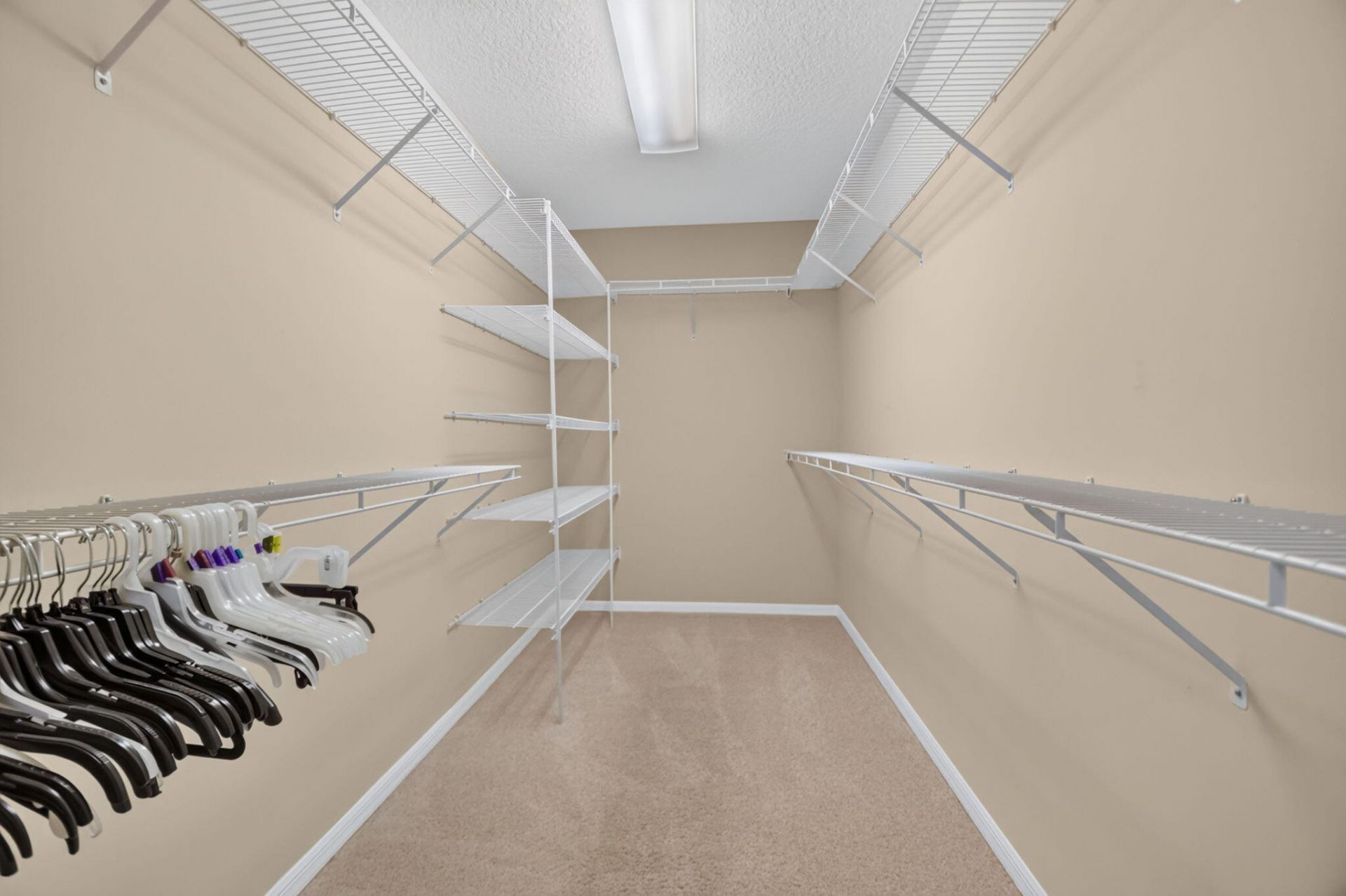 8021 Via Hacienda, Riviera Beach, FL 33418 Photo