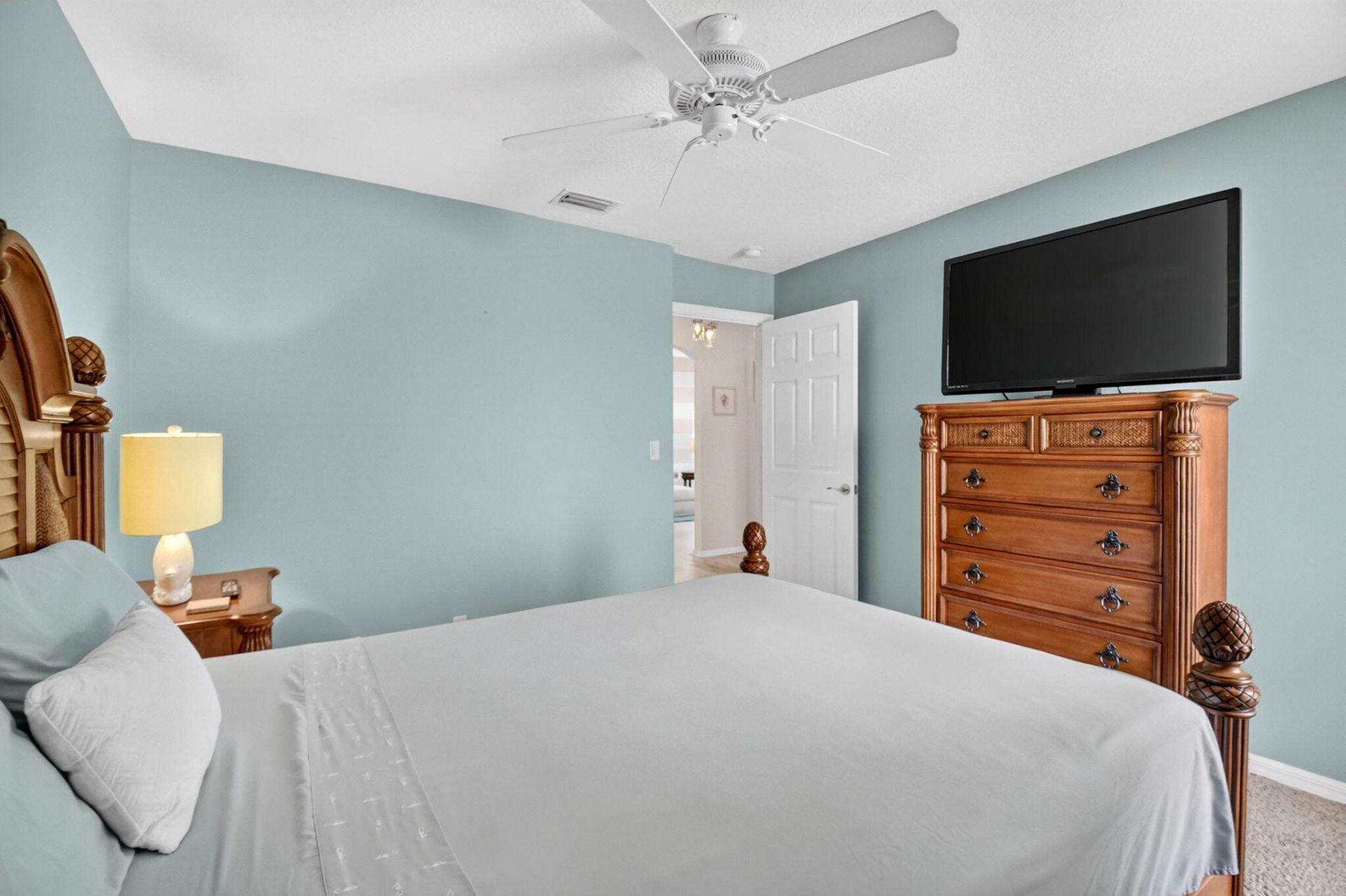 8021 Via Hacienda, Riviera Beach, FL 33418 Photo