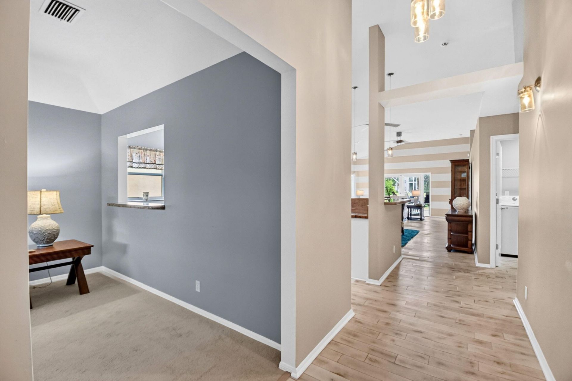 8021 Via Hacienda, Riviera Beach, FL 33418 Photo