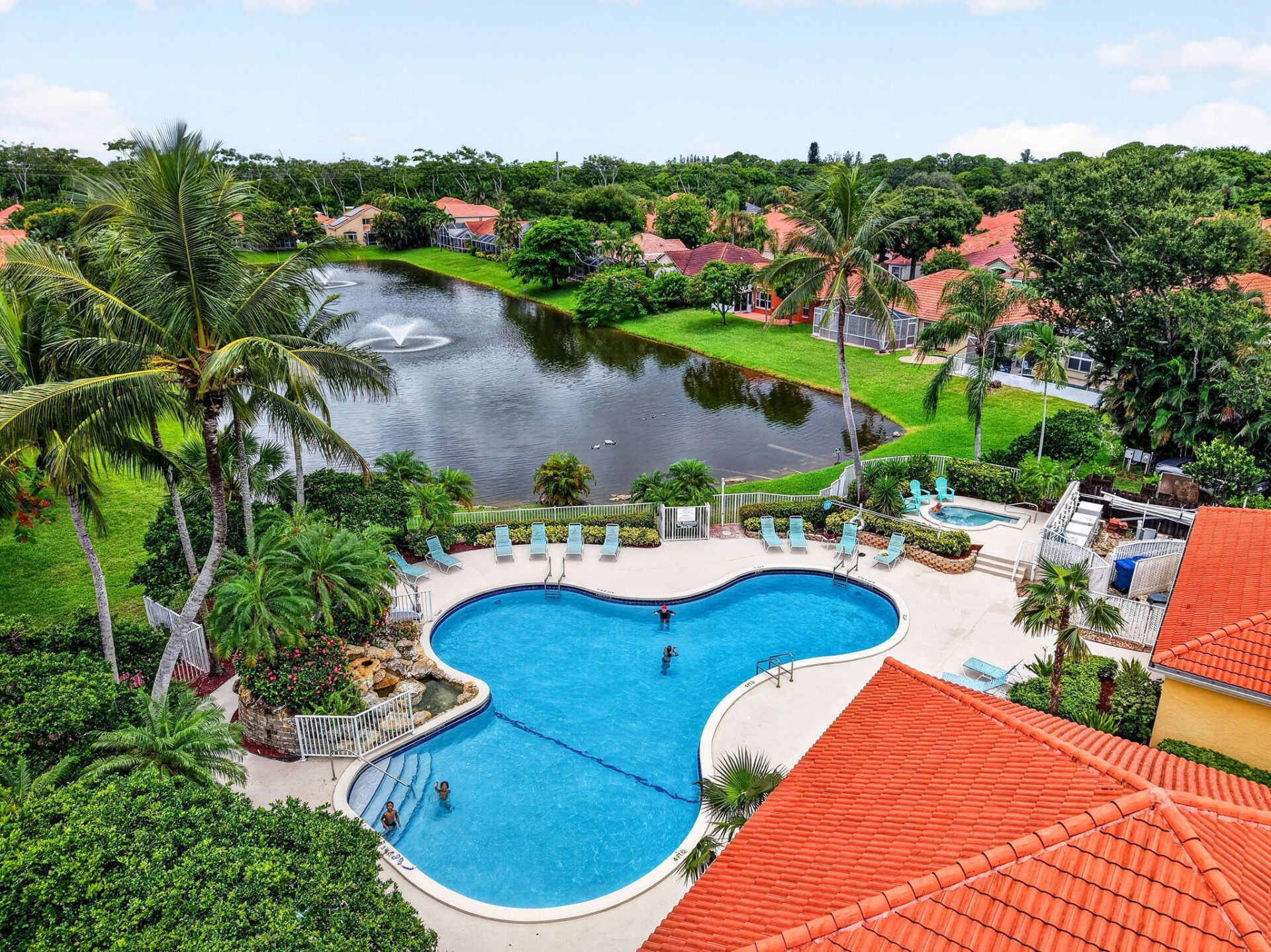 8021 Via Hacienda, Riviera Beach, FL 33418 Photo