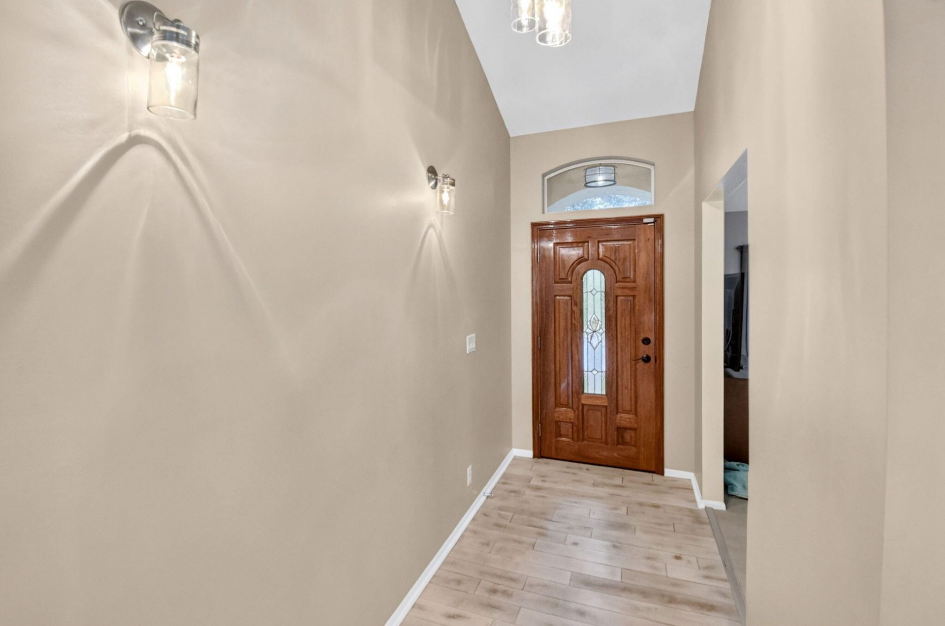 8021 Via Hacienda, Riviera Beach, FL 33418 Photo