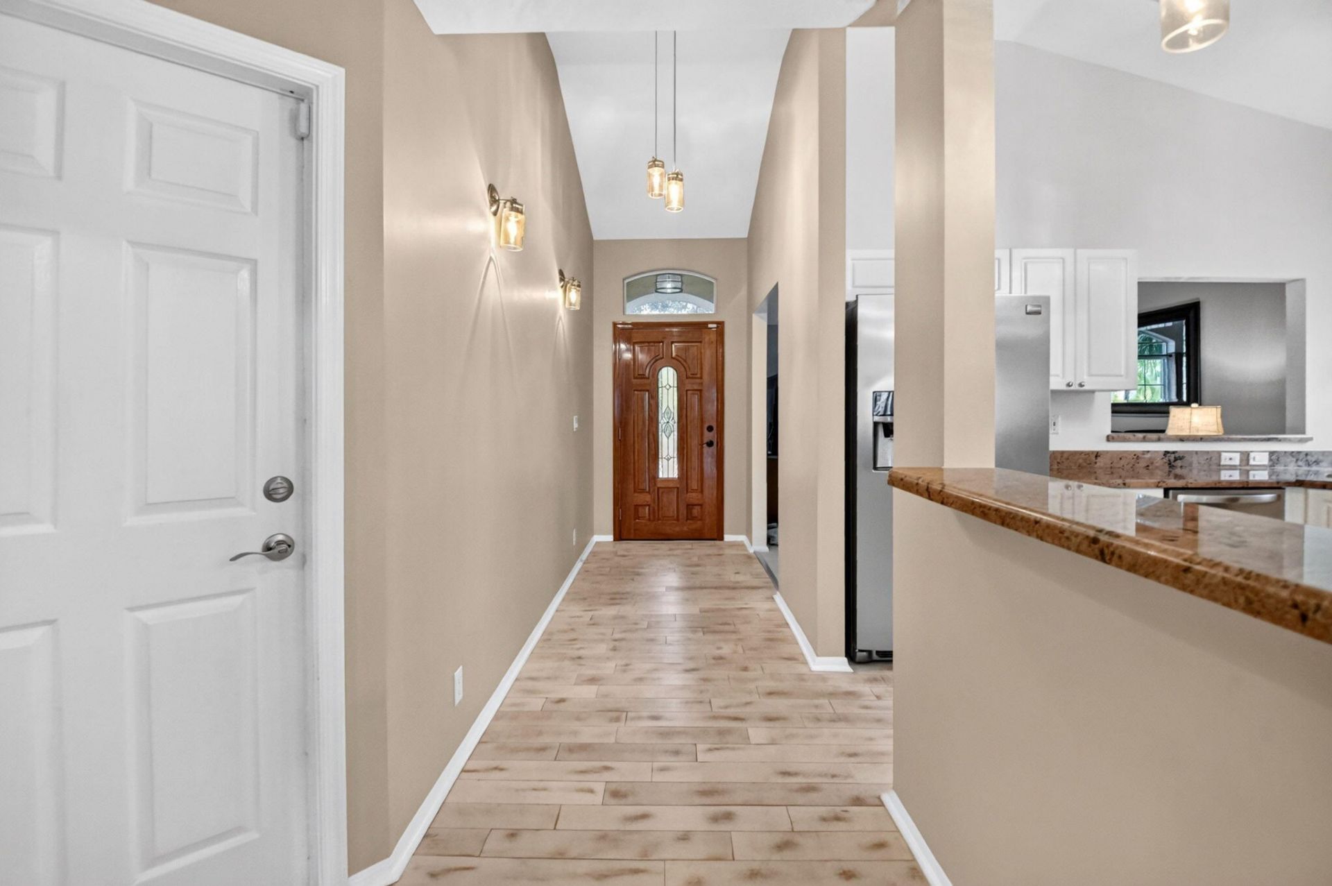 8021 Via Hacienda, Riviera Beach, FL 33418 Photo