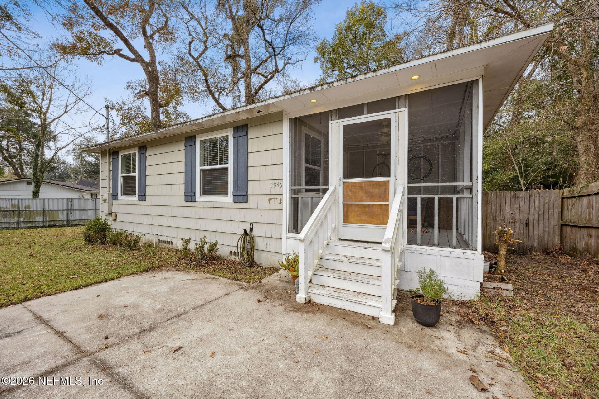 2846 Cherokee Circle W, Jacksonville, FL 32205 Photo
