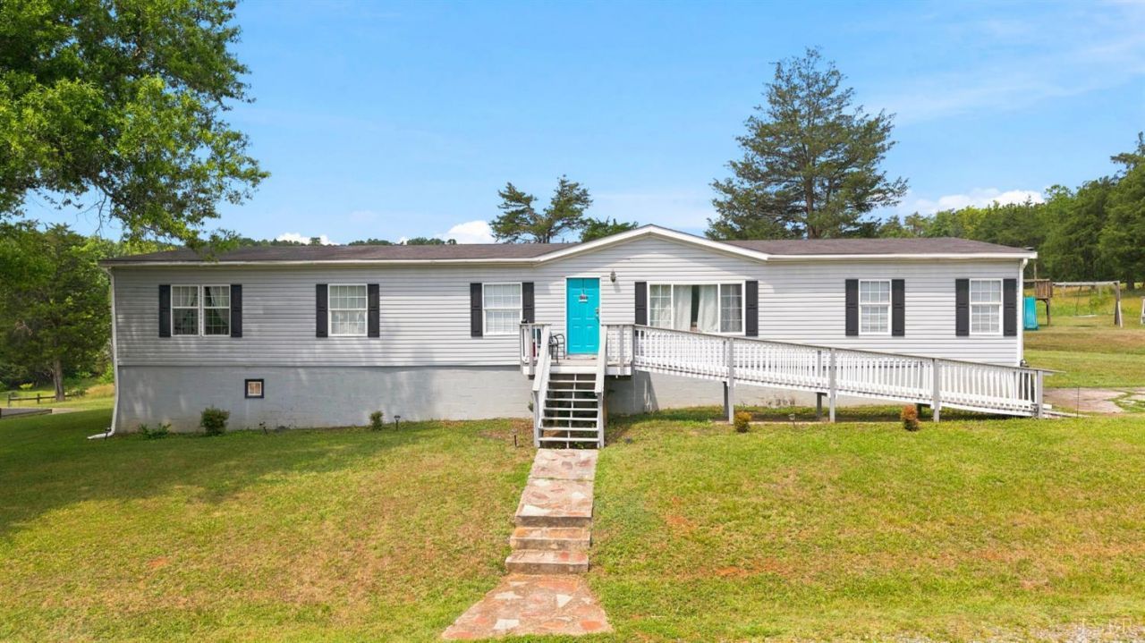 690 Hughes Road, Gladys, VA 24554