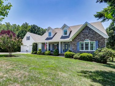 1117 Elkwood Terrace North, Forest, VA 24551