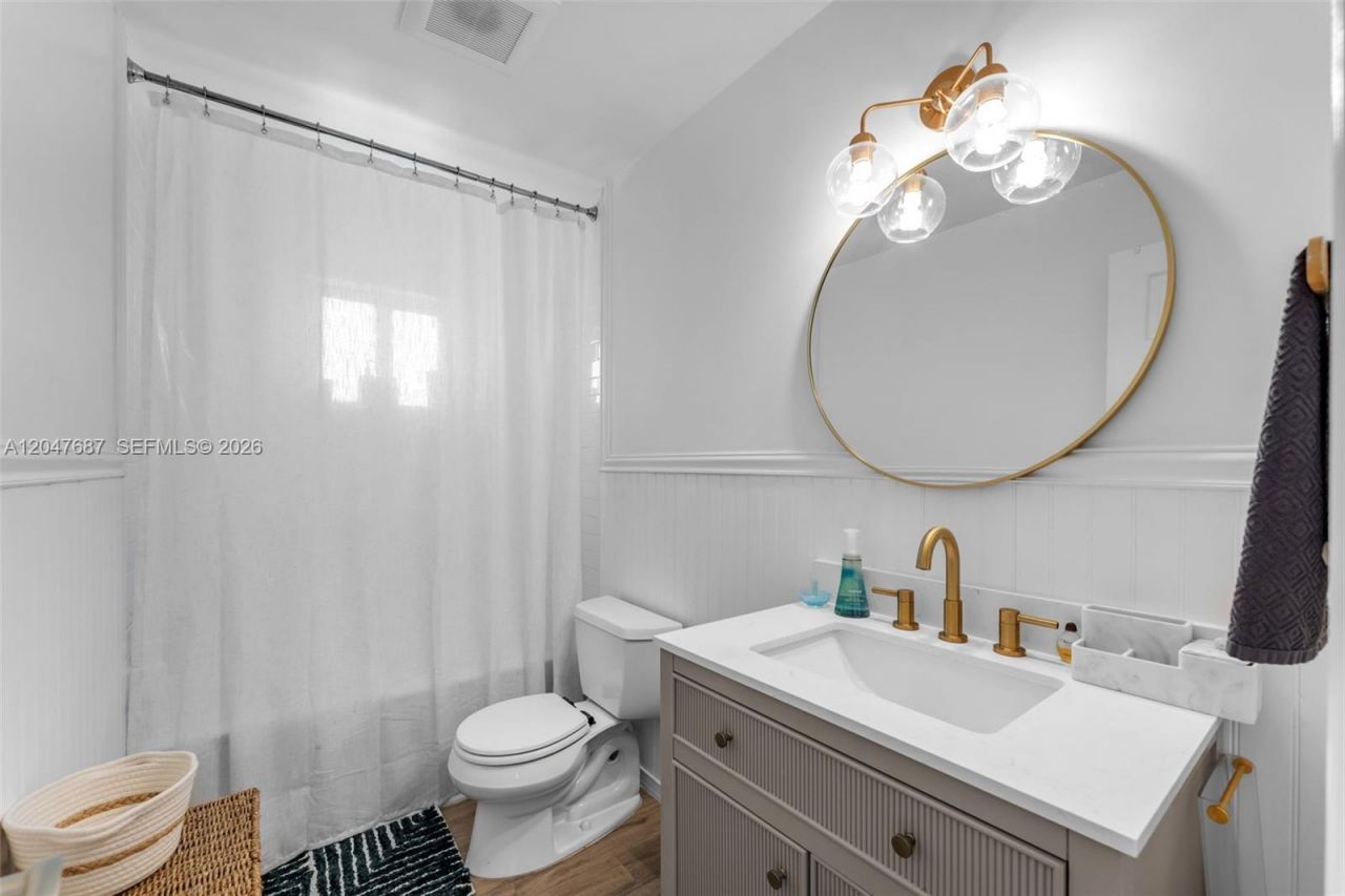 4035 SW 14th St, Miami, FL 33134 Photo