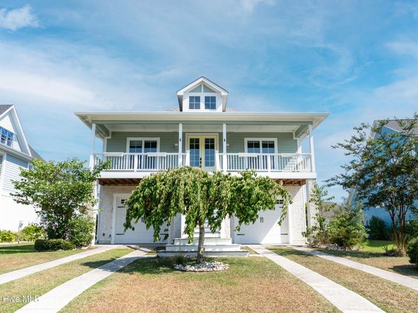 574 Moss Lake Lane, Holly Ridge, NC 28445