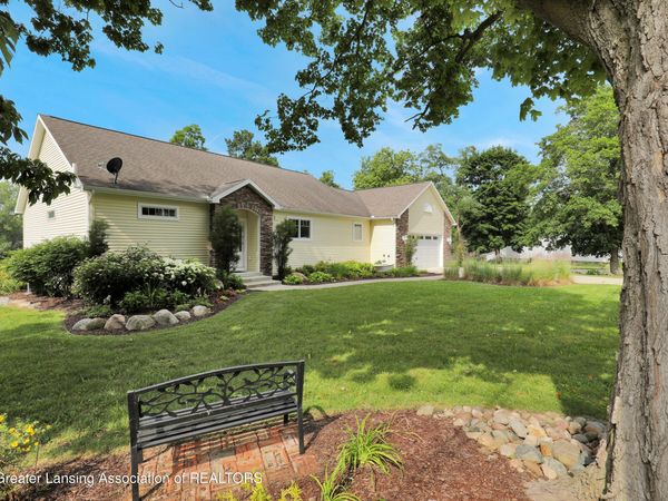 412 E Washington Street, Dimondale, MI 48821