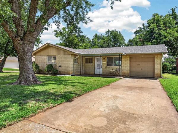 236 Southern Place, Edmond, OK 73013