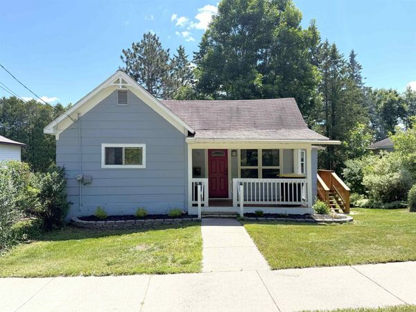 930 Eagle Street, Rhinelander, WI 54501