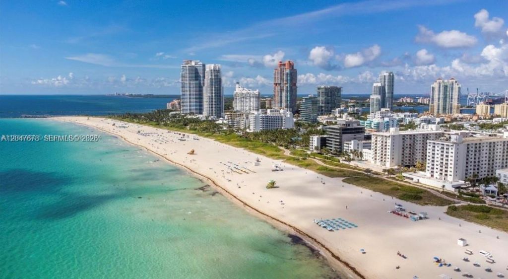 345 Ocean Dr , Unit 525, Miami Beach, FL 33139 Photo