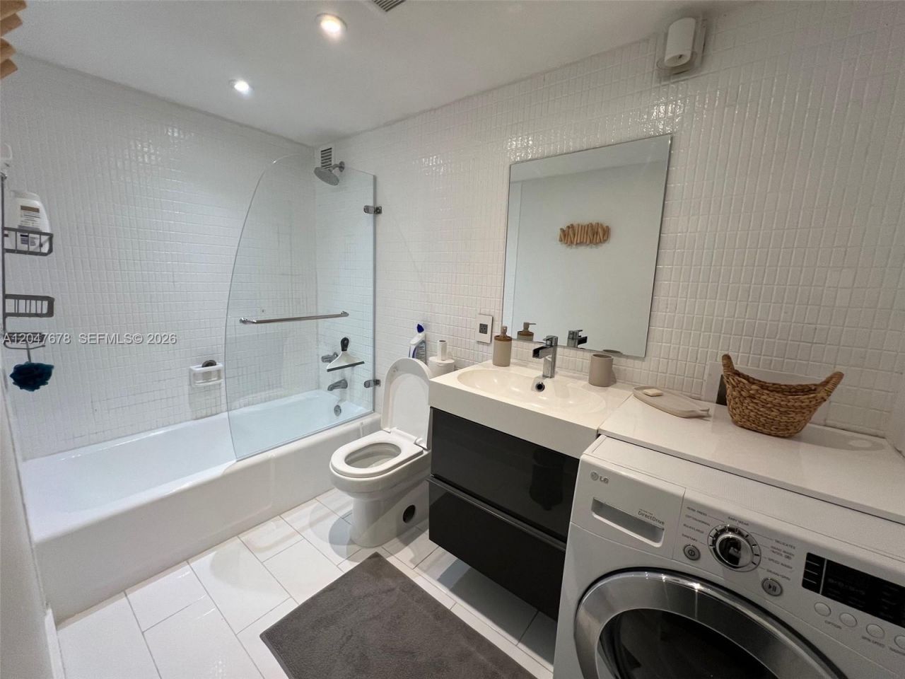 345 Ocean Dr , Unit 525, Miami Beach, FL 33139 Photo