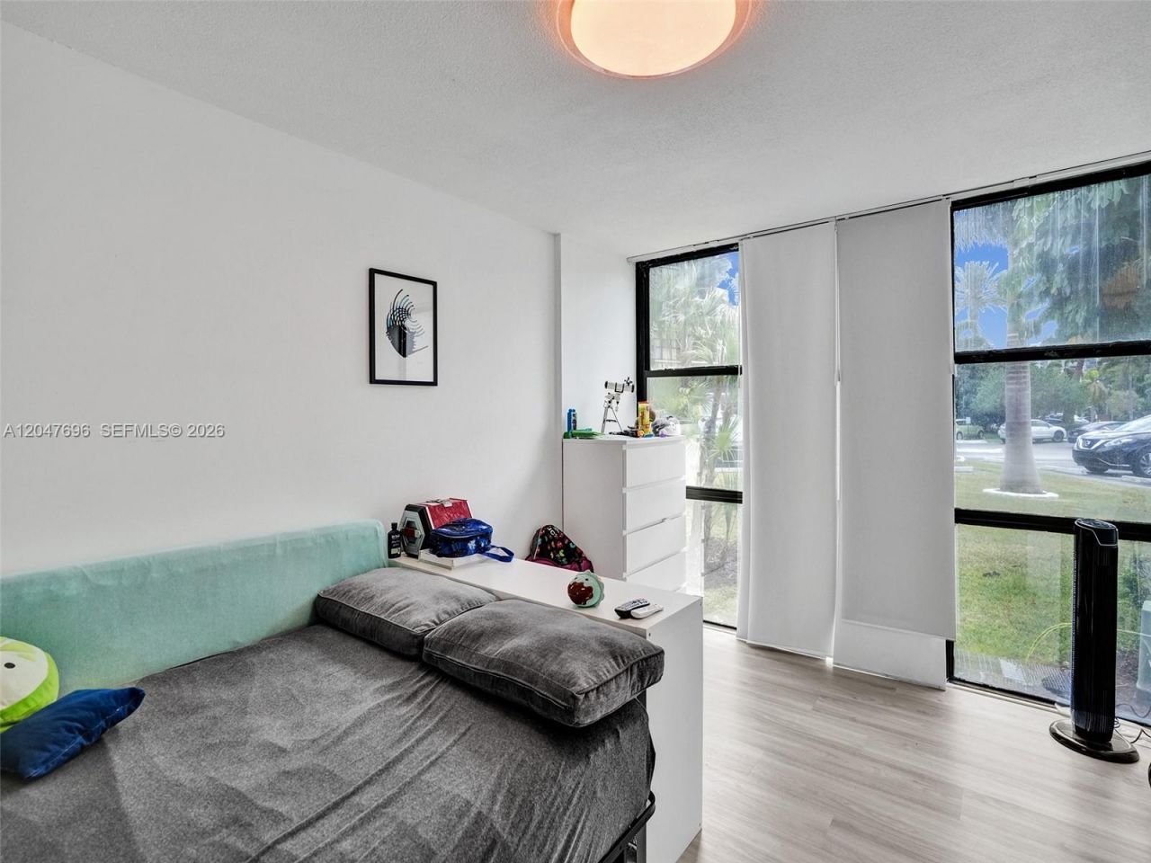800 Parkview Dr , Unit 131, Hallandale Beach, FL 33009 Photo