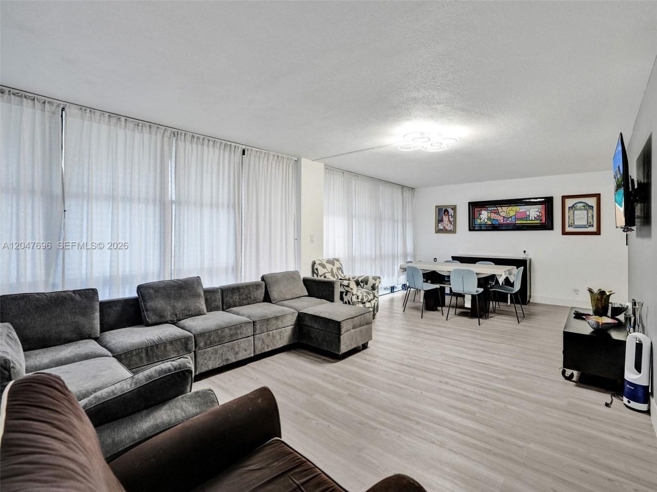 800 Parkview Dr , Unit 131, Hallandale Beach, FL 33009 Photo