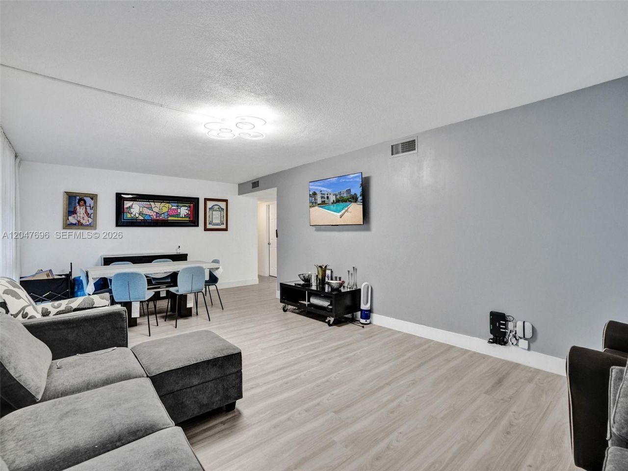 800 Parkview Dr , Unit 131, Hallandale Beach, FL 33009 Photo