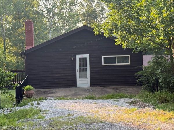 9658 Fairmount Road, Novelty, OH 44065