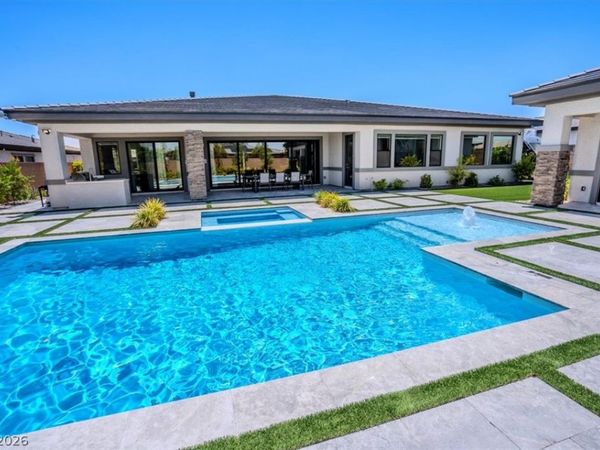 8320 Carlingford Court , Las Vegas, NV 89113
