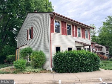 2823 CHABLIS CIRCLE , WOODBRIDGE, VA 22192