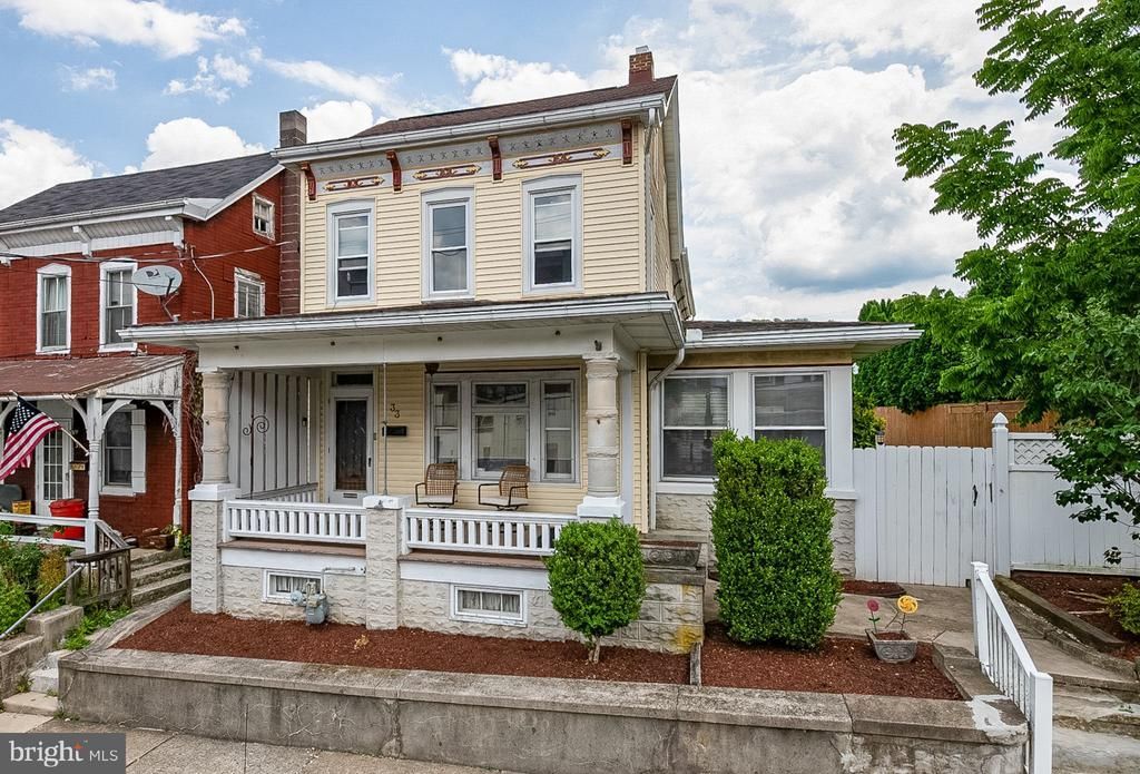 33 MAIN STREET , MOHNTON, PA 19540