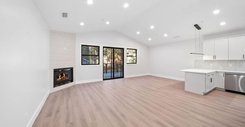 1078 Reno Ave, South Lake Tahoe, CA 96150 Photo