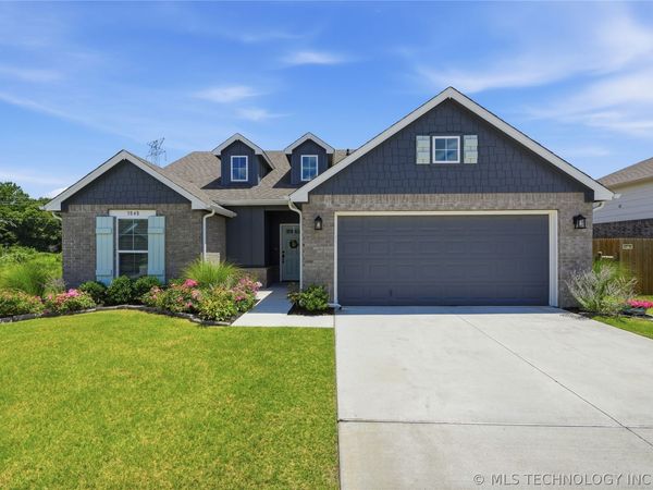 3848 E 144th Place S, Bixby, OK 74008