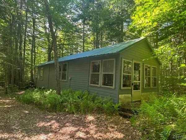 895 Uncas Road , Long Lake, NY 12847