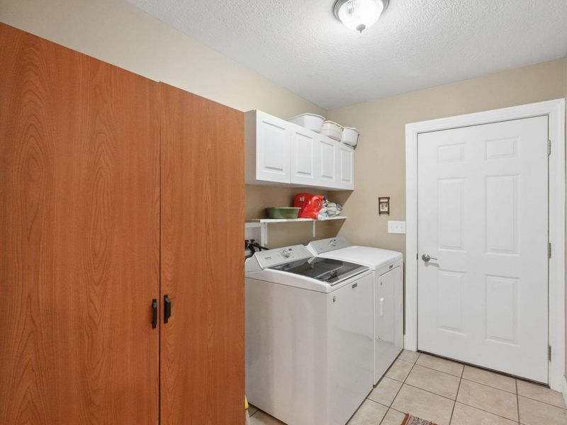 518A Hickory Lane, Howard, OH 43028 Photo 18