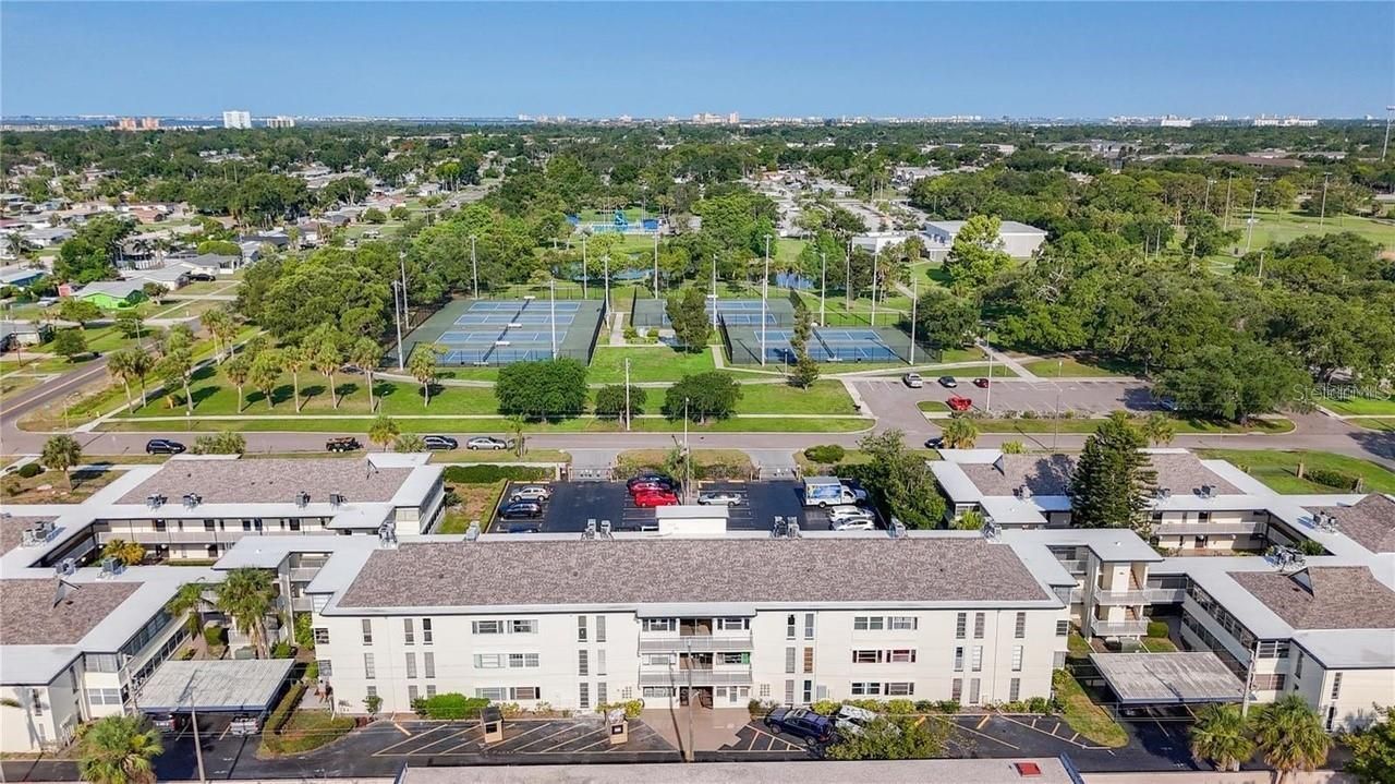 6100 12th Street S, Unit 107, Saint Petersburg, FL 33705 Photo