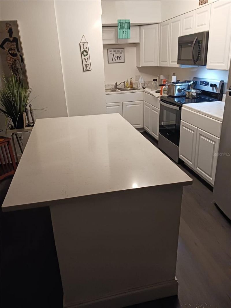 6100 12th Street S, Unit 107, Saint Petersburg, FL 33705 Photo