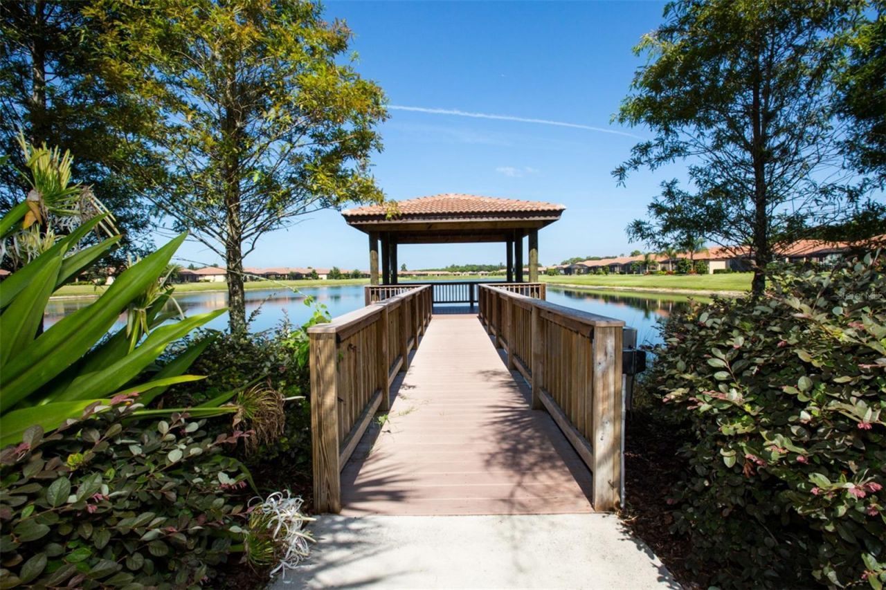 5527 Sunset Falls Drive , Apollo Beach, FL 33572 Photo
