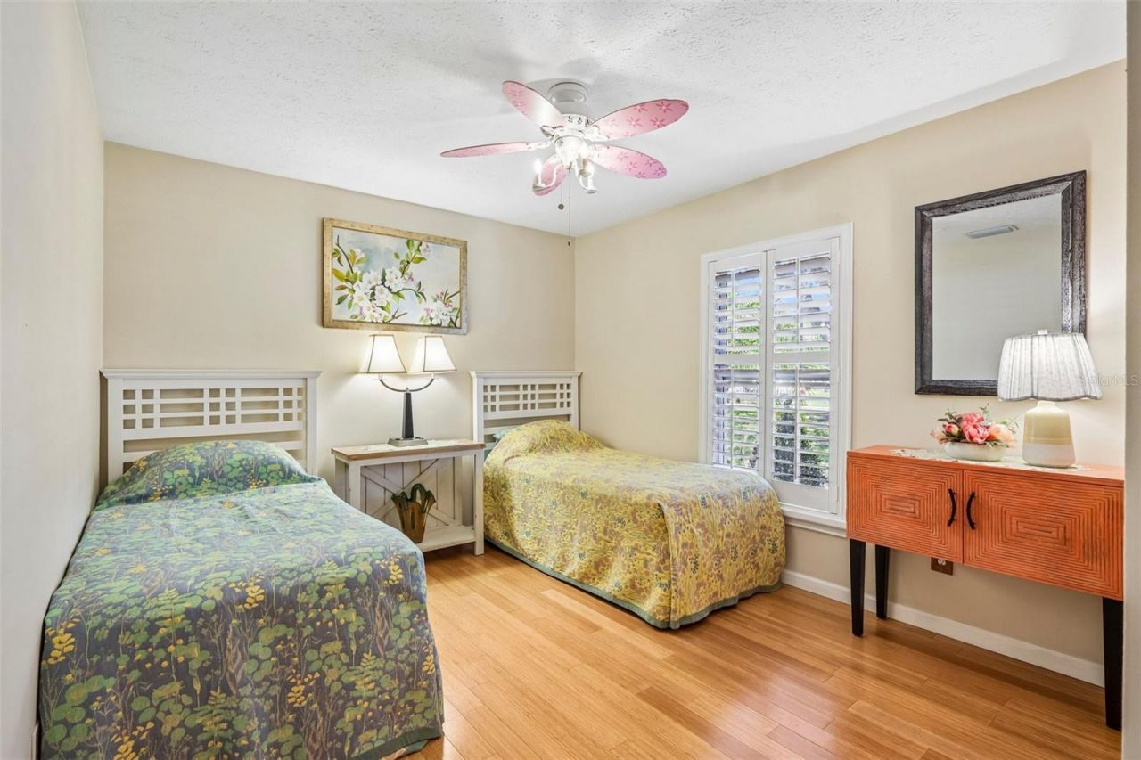 14309 Brentwood Drive , Tampa, FL 33618 Photo