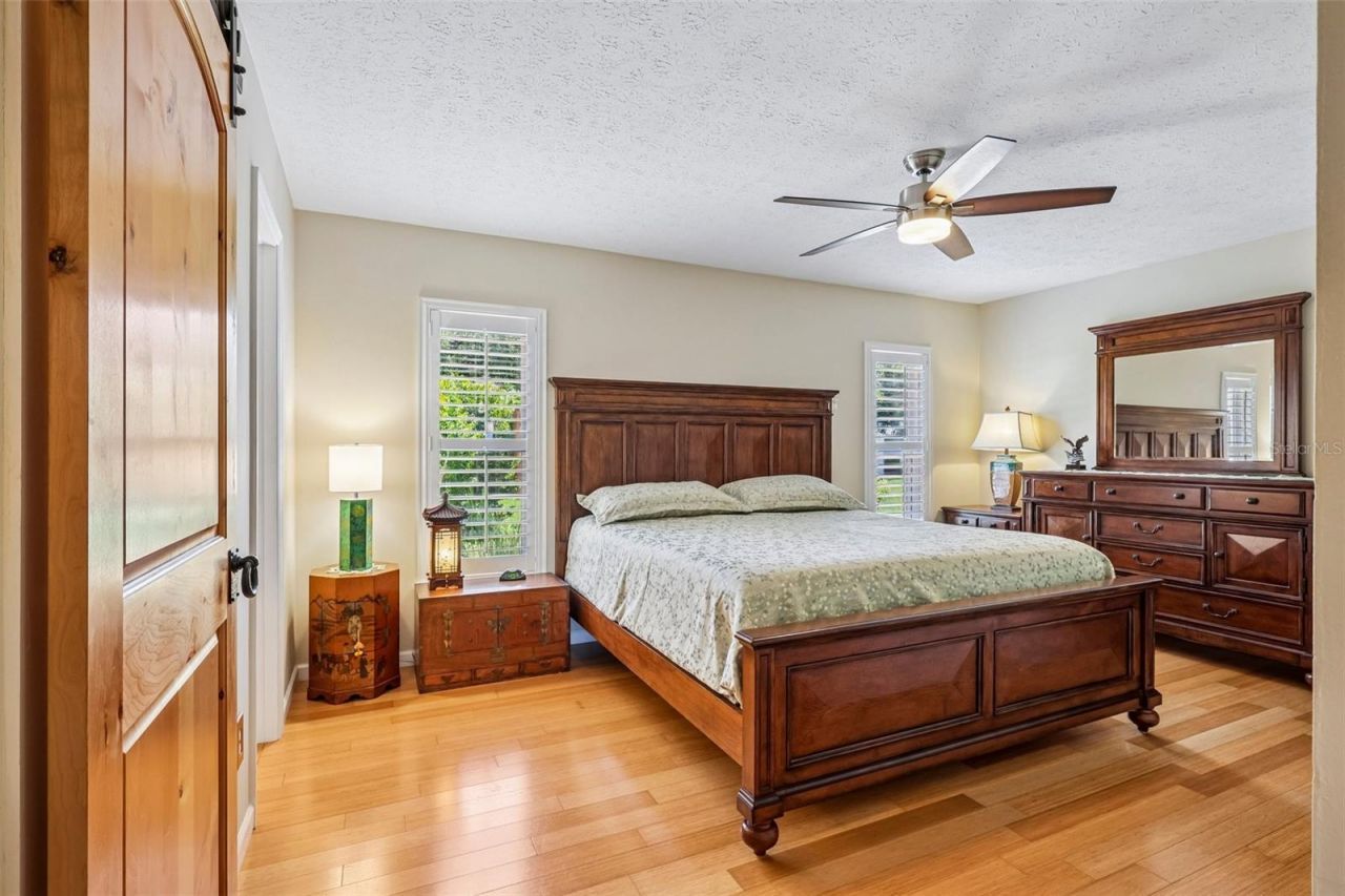 14309 Brentwood Drive , Tampa, FL 33618 Photo
