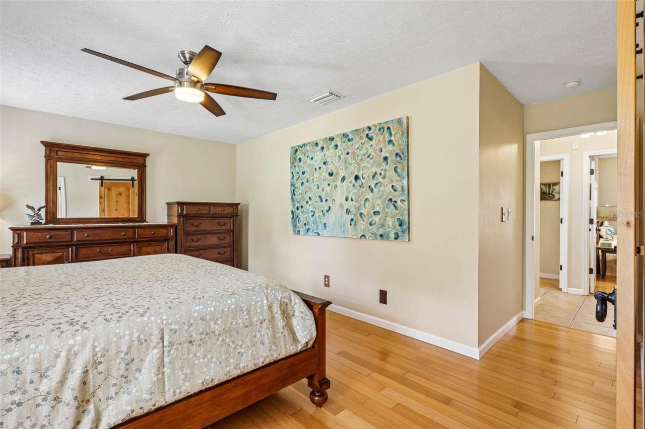 14309 Brentwood Drive , Tampa, FL 33618 Photo